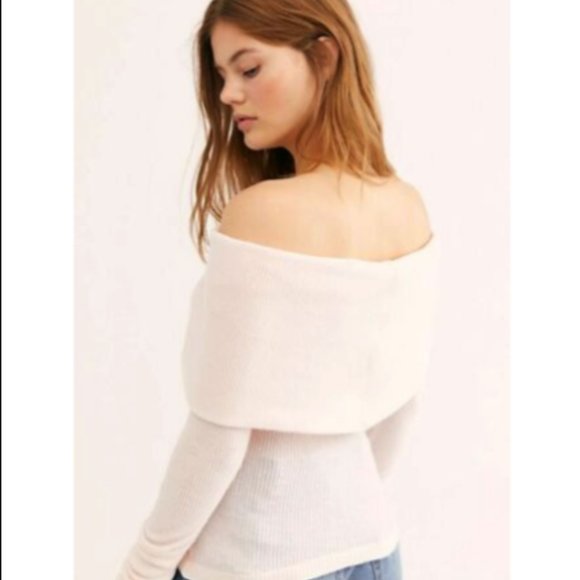 Free People Snowbunny Long Sleeve Knit Top NWT - Picture 3 of 9